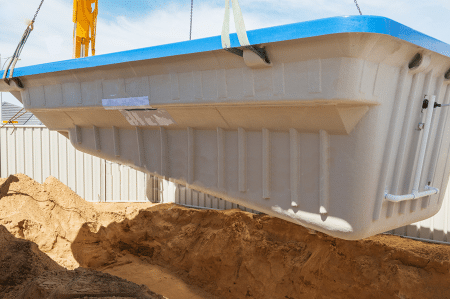 livraison Piscine coque 06 et 83